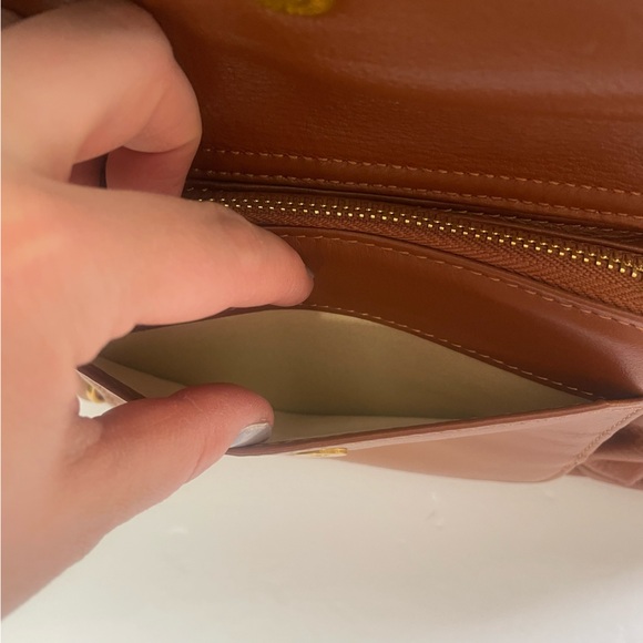 Share Minooy Hera Crossbody Tote Shoulder Bag Caramel Color 6.6L Soft Leather - Picture 6 of 16